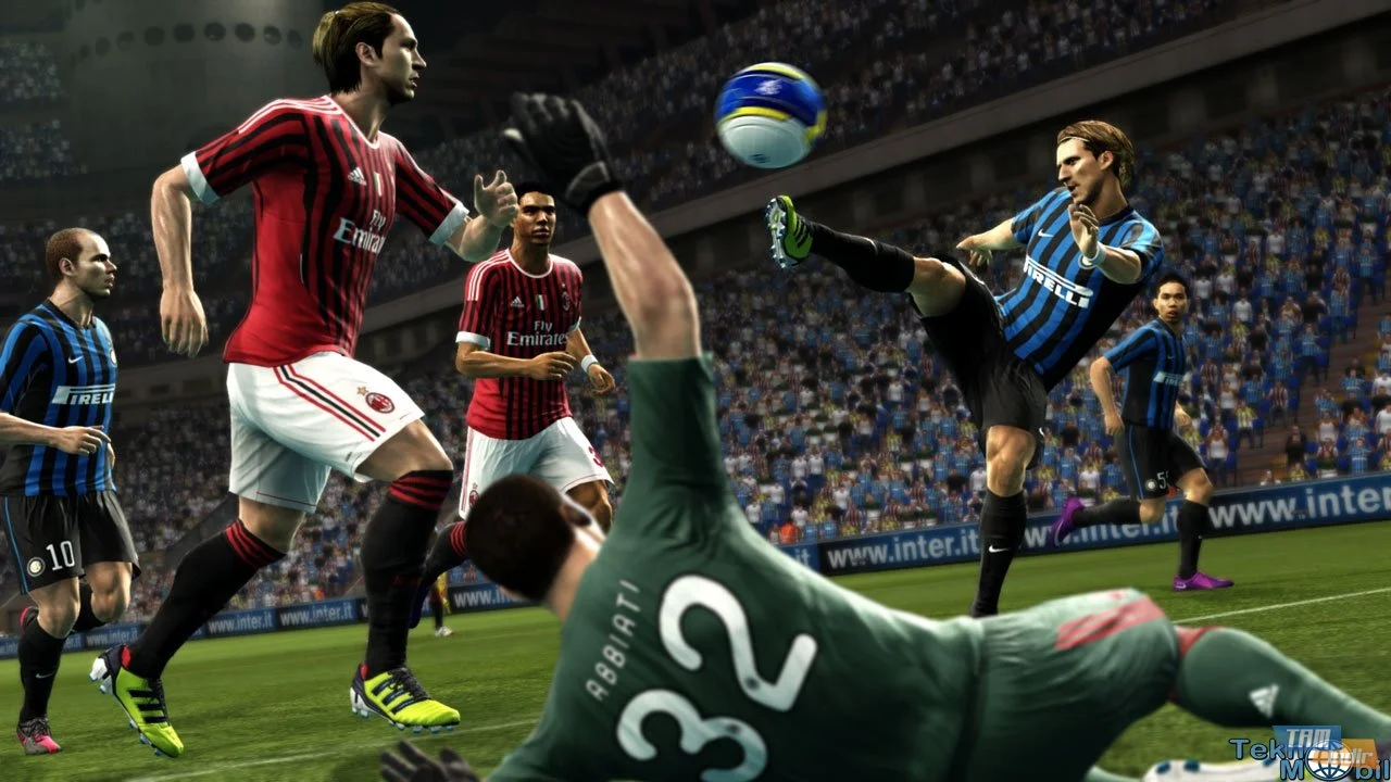 pes-2013-turkce-spiker_3